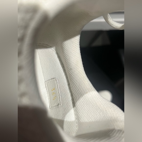 Lv women’s runners - Picture 5 of 13